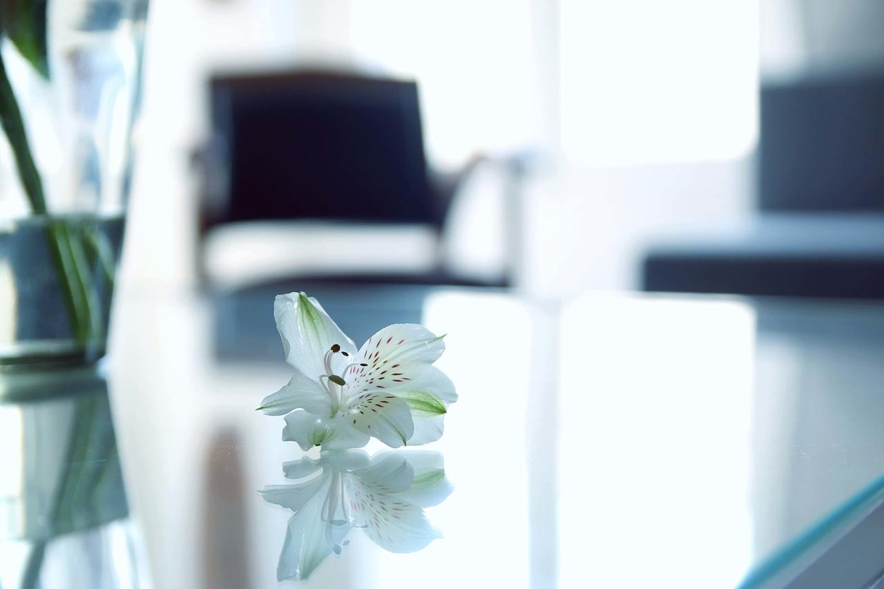 Rue De Ponthieu Central Furnished Apartment Paris Luaran gambar