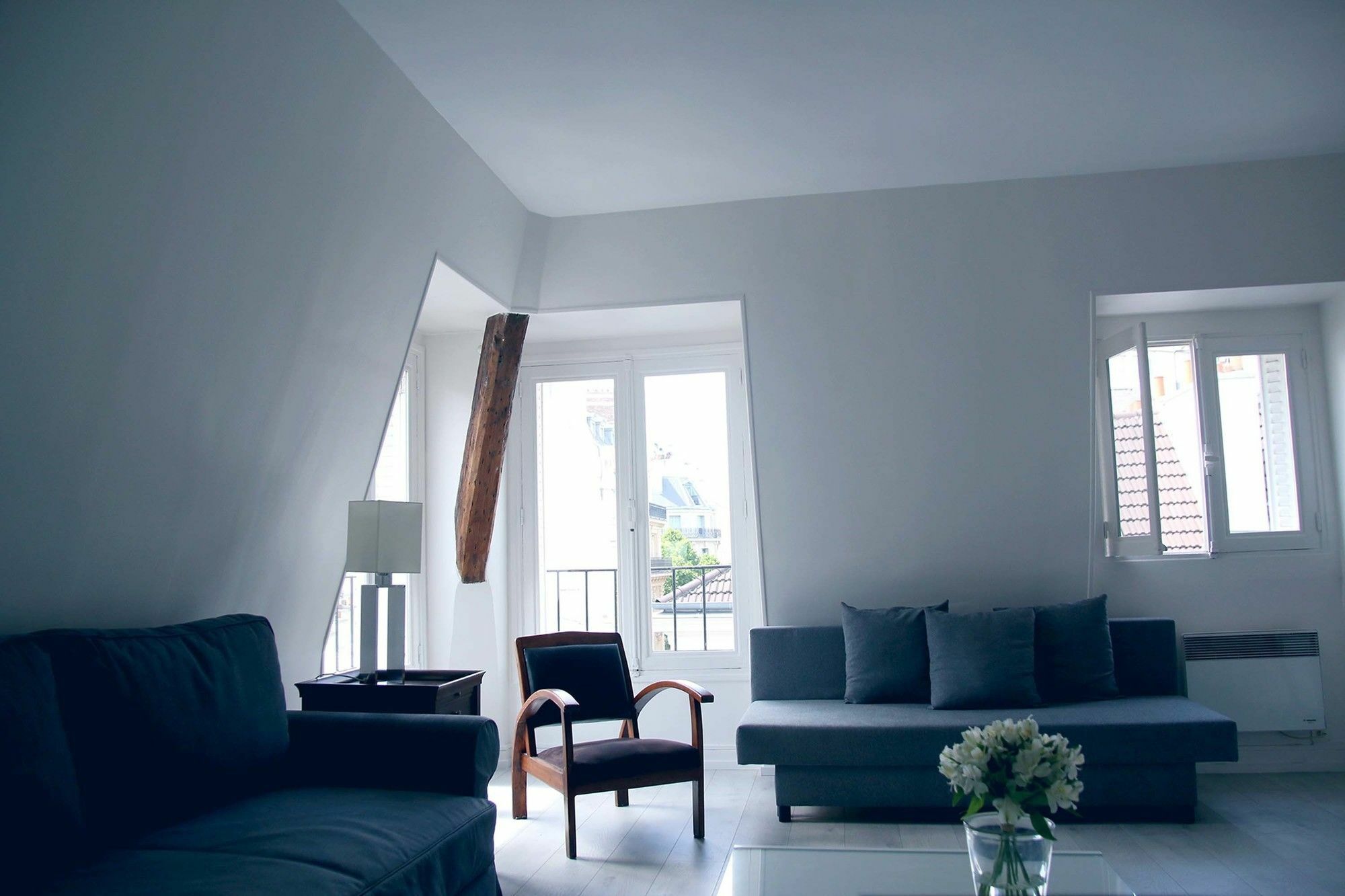 Rue De Ponthieu Central Furnished Apartment Paris Luaran gambar